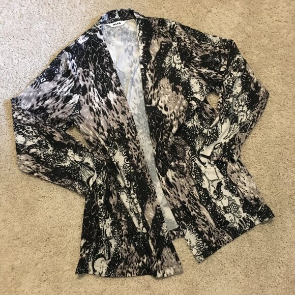 Vintage Damask Lace & Flowers Knit Open Cardigan - Picture 11 of 15